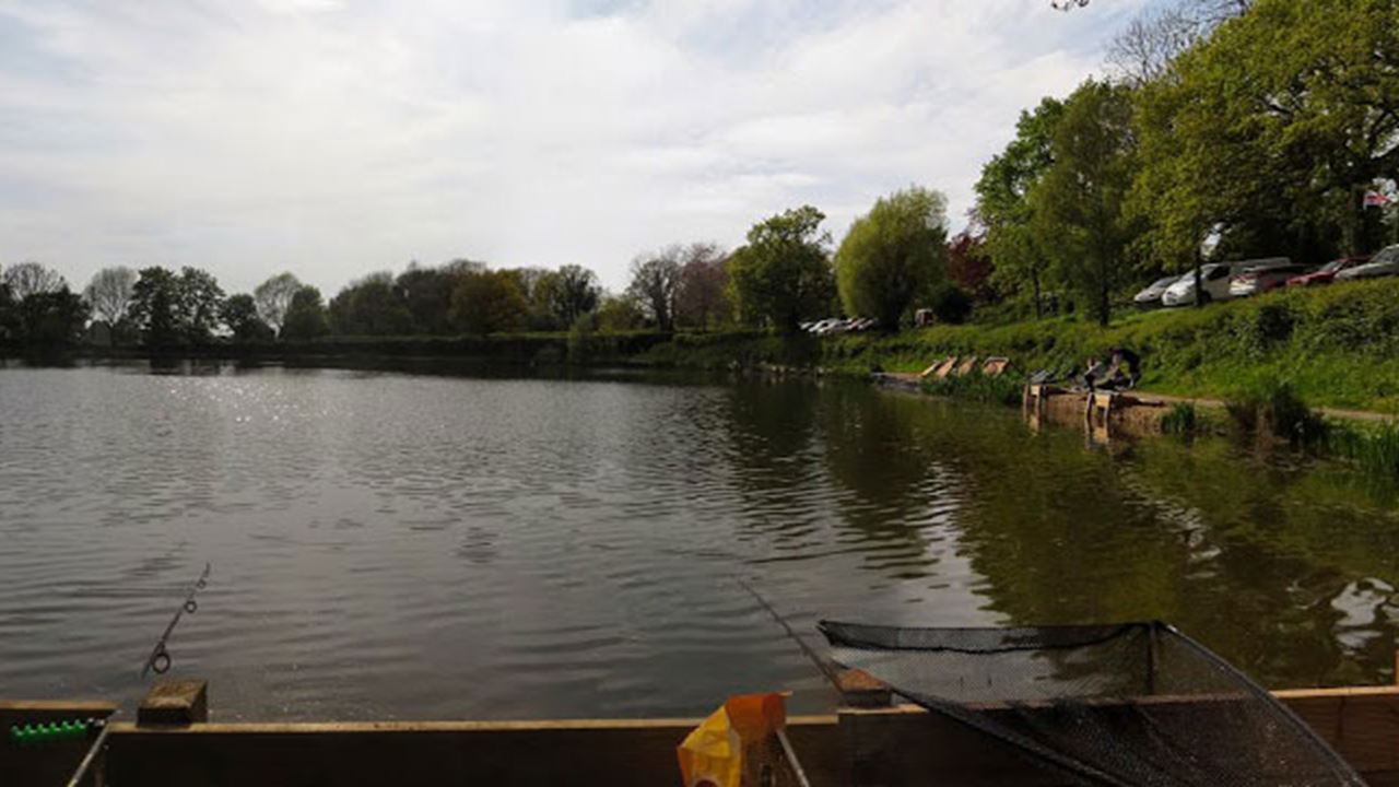 Bitterwell Lake panorama
